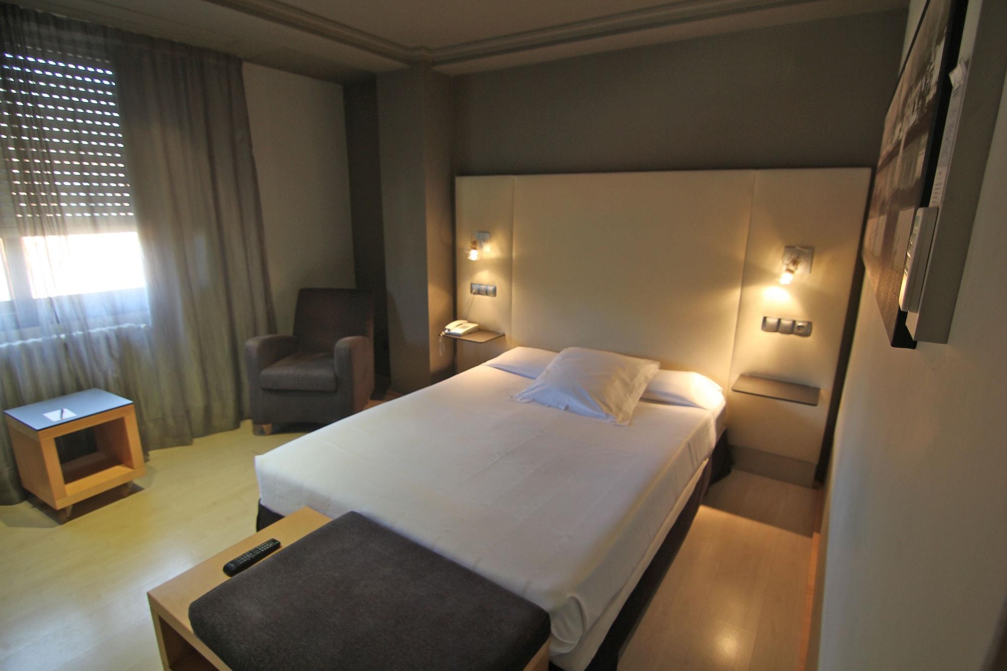 Hotel Almirante Ferrol Extérieur photo