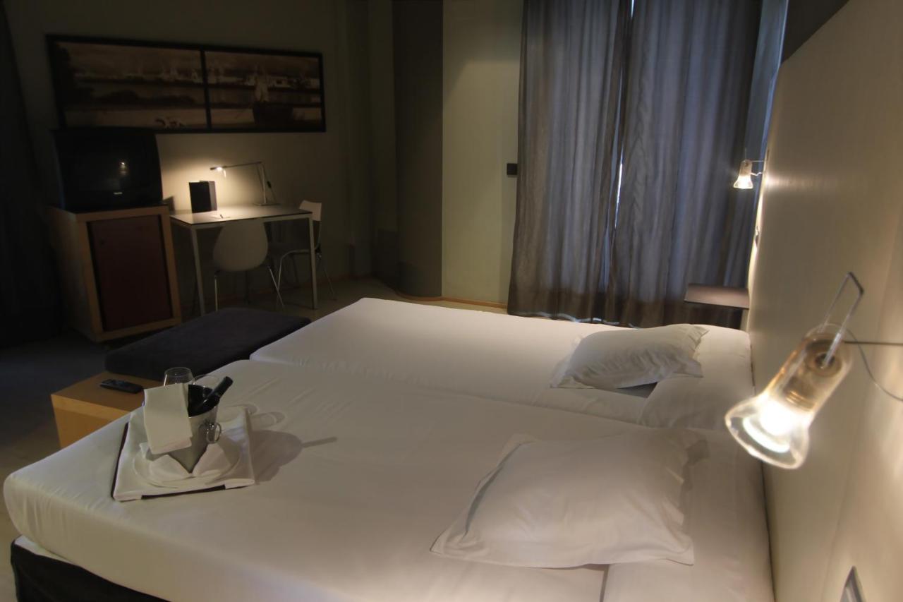 Hotel Almirante Ferrol Extérieur photo